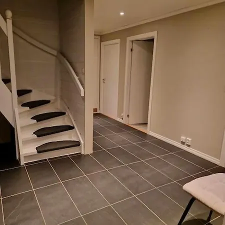 Pen Og Stor Enebolig I Hotell Bergen