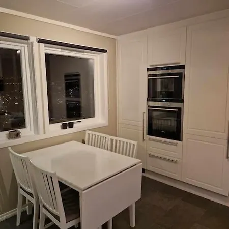 Pen Og Stor Enebolig I Hotell Bergen