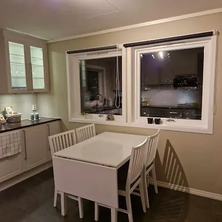 Pen Og Stor Enebolig I Hotell Bergen
