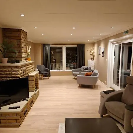 Pen Og Stor Enebolig I 3* Bergen
