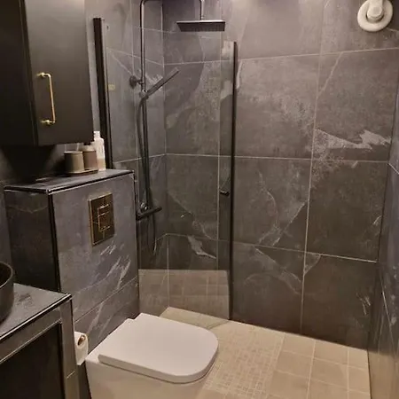 Pen Og Stor Enebolig I Hotel Bergen